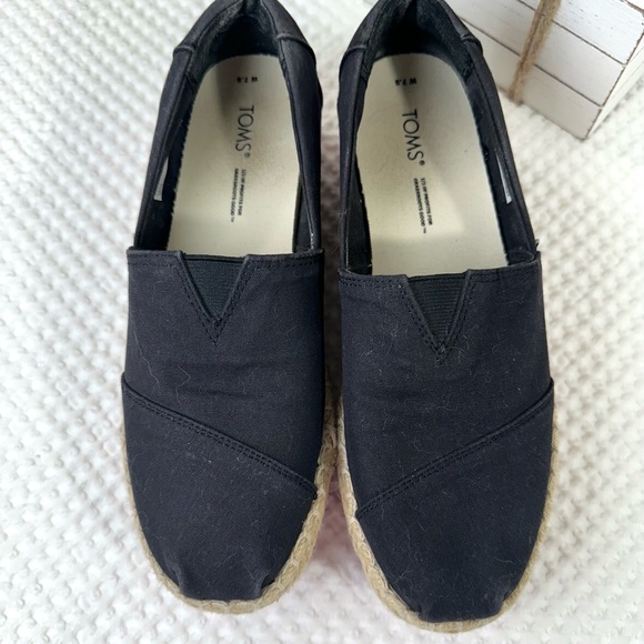 Black Canvas Espadrille Flats - Picture 2 of 9